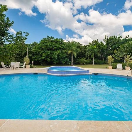 Villa Monarca, 4 Minutes Away From Minitas ラ・ロマーナ エクステリア 写真
