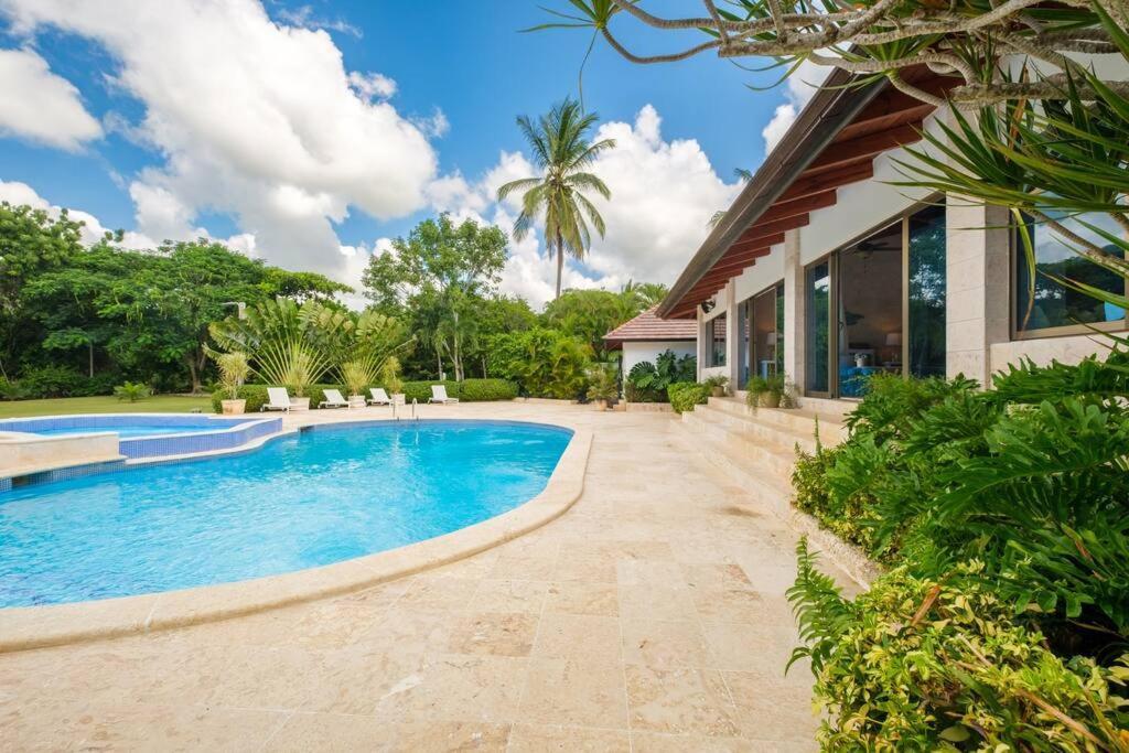 Villa Monarca, 4 Minutes Away From Minitas ラ・ロマーナ エクステリア 写真
