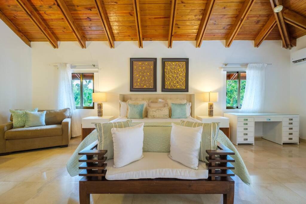 Villa Monarca, 4 Minutes Away From Minitas ラ・ロマーナ エクステリア 写真