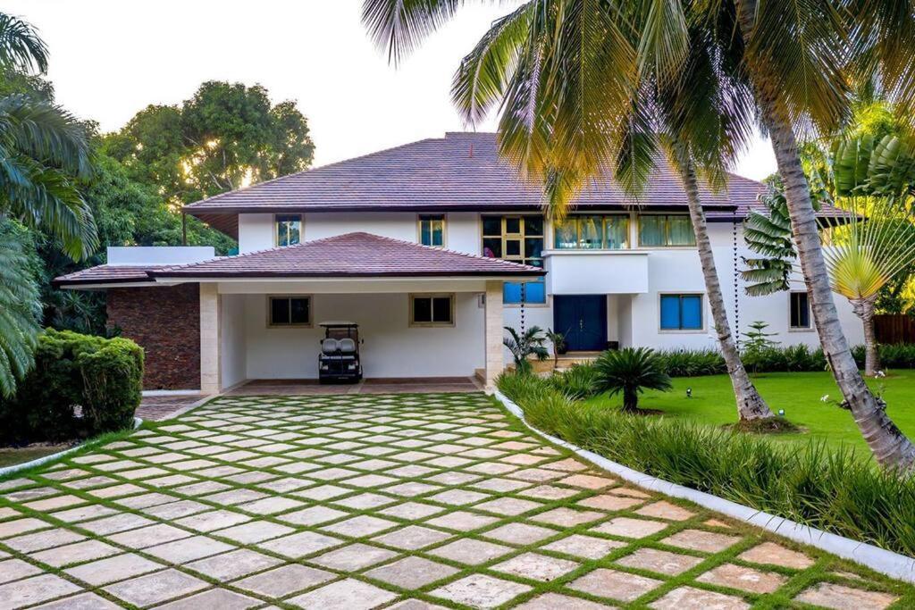 Villa Monarca, 4 Minutes Away From Minitas ラ・ロマーナ エクステリア 写真