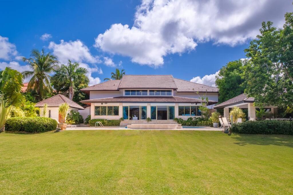 Villa Monarca, 4 Minutes Away From Minitas ラ・ロマーナ エクステリア 写真