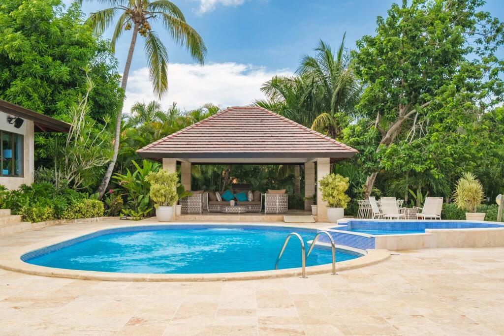 Villa Monarca, 4 Minutes Away From Minitas ラ・ロマーナ エクステリア 写真