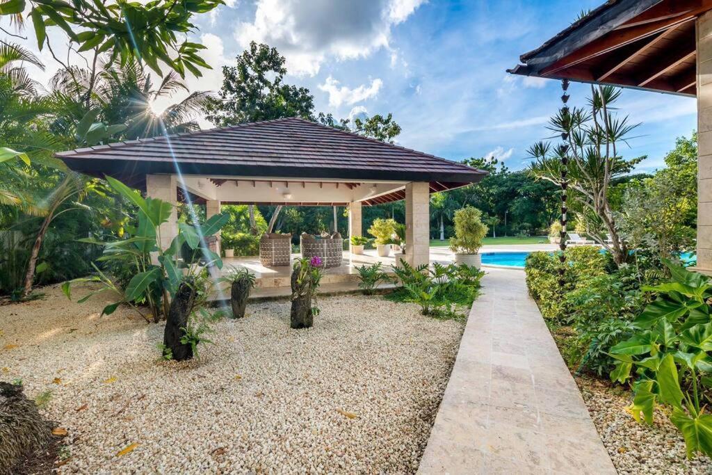 Villa Monarca, 4 Minutes Away From Minitas ラ・ロマーナ エクステリア 写真