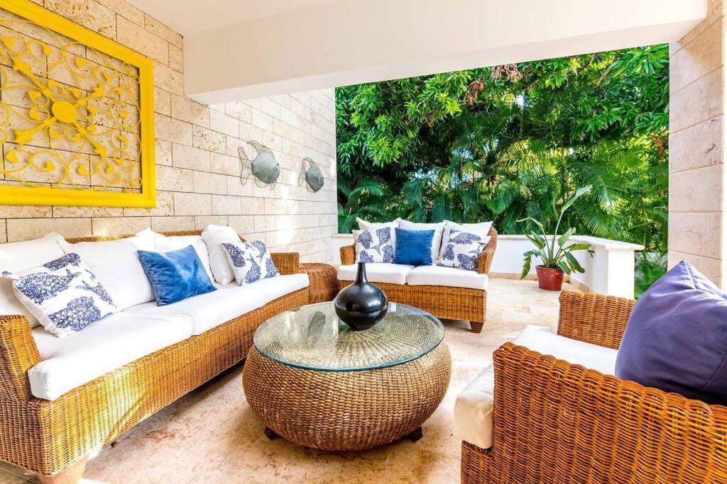 Villa Monarca, 4 Minutes Away From Minitas ラ・ロマーナ エクステリア 写真