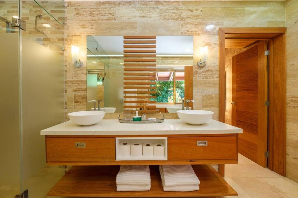 Villa Monarca, 4 Minutes Away From Minitas ラ・ロマーナ エクステリア 写真